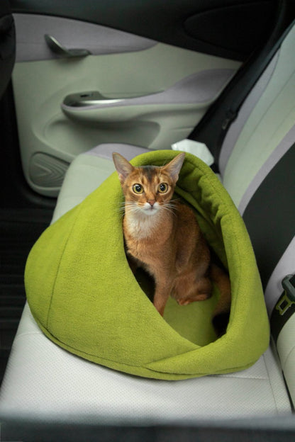 Fleece Semi-Enclosed Pet Bed | Momopets™ CozyDen Series