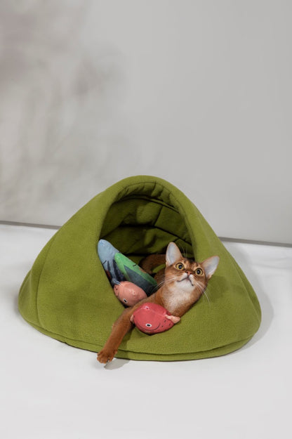 Fleece Semi-Enclosed Pet Bed | Momopets™ CozyDen Series