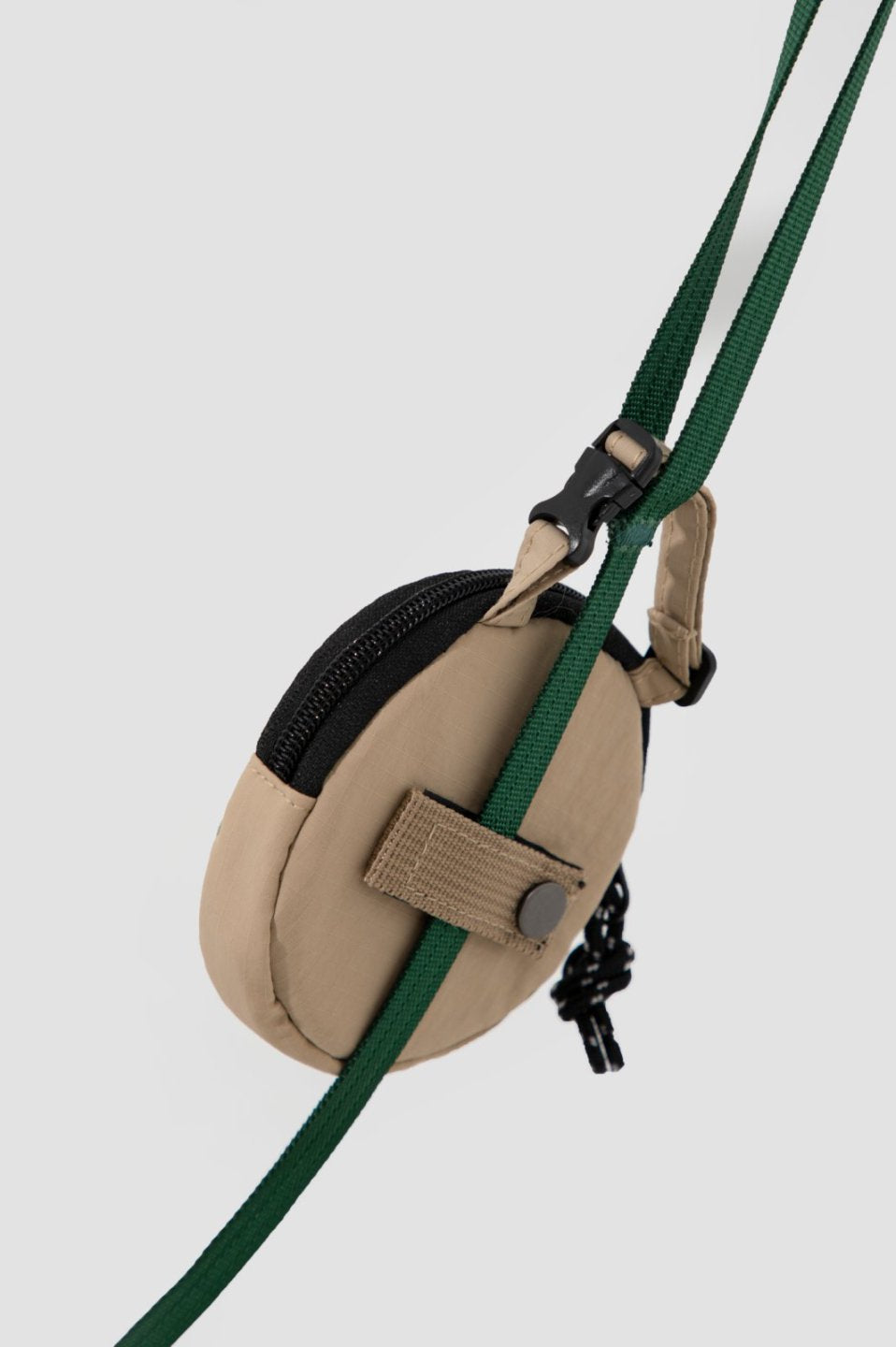 Momopets™ WalkMate Series – Round Dog Poop Bag Holder
