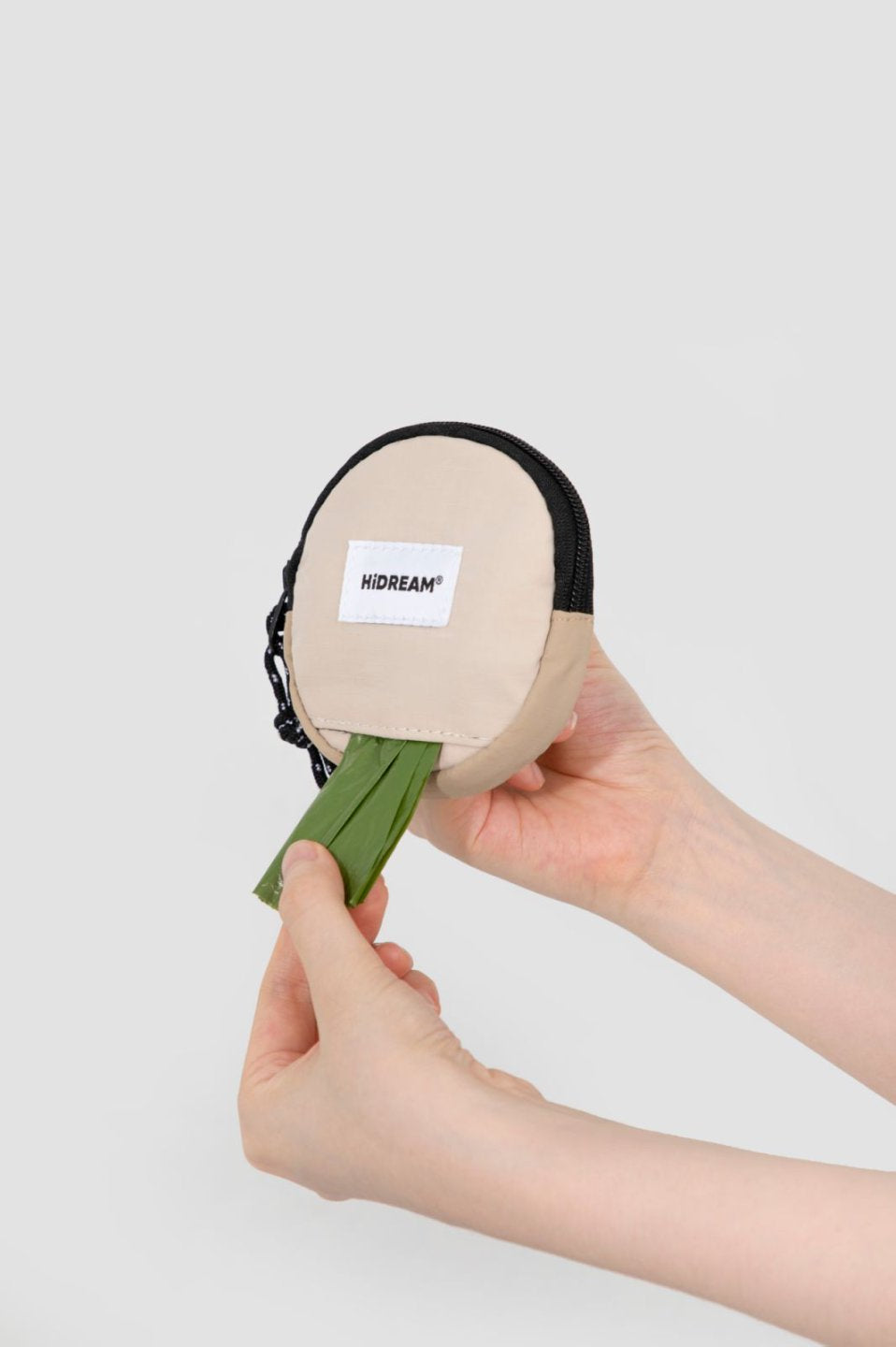 Momopets™ WalkMate Series – Round Dog Poop Bag Holder
